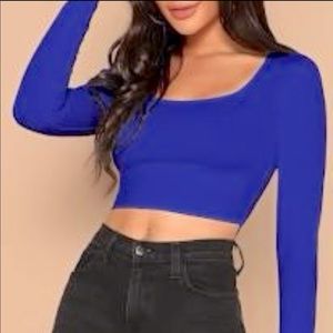 Neck fitted crop top